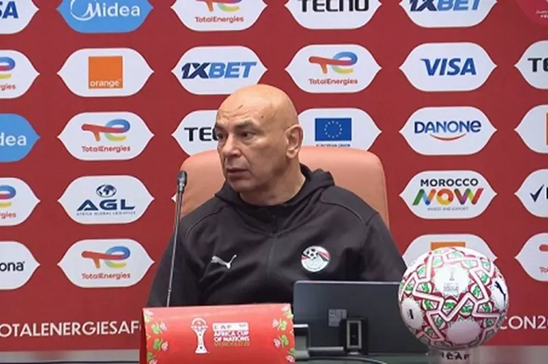 توتر في المؤتمر الصحفي.. كاف يمنع حسام حسن من الرد على سؤال صحفي مغربي 